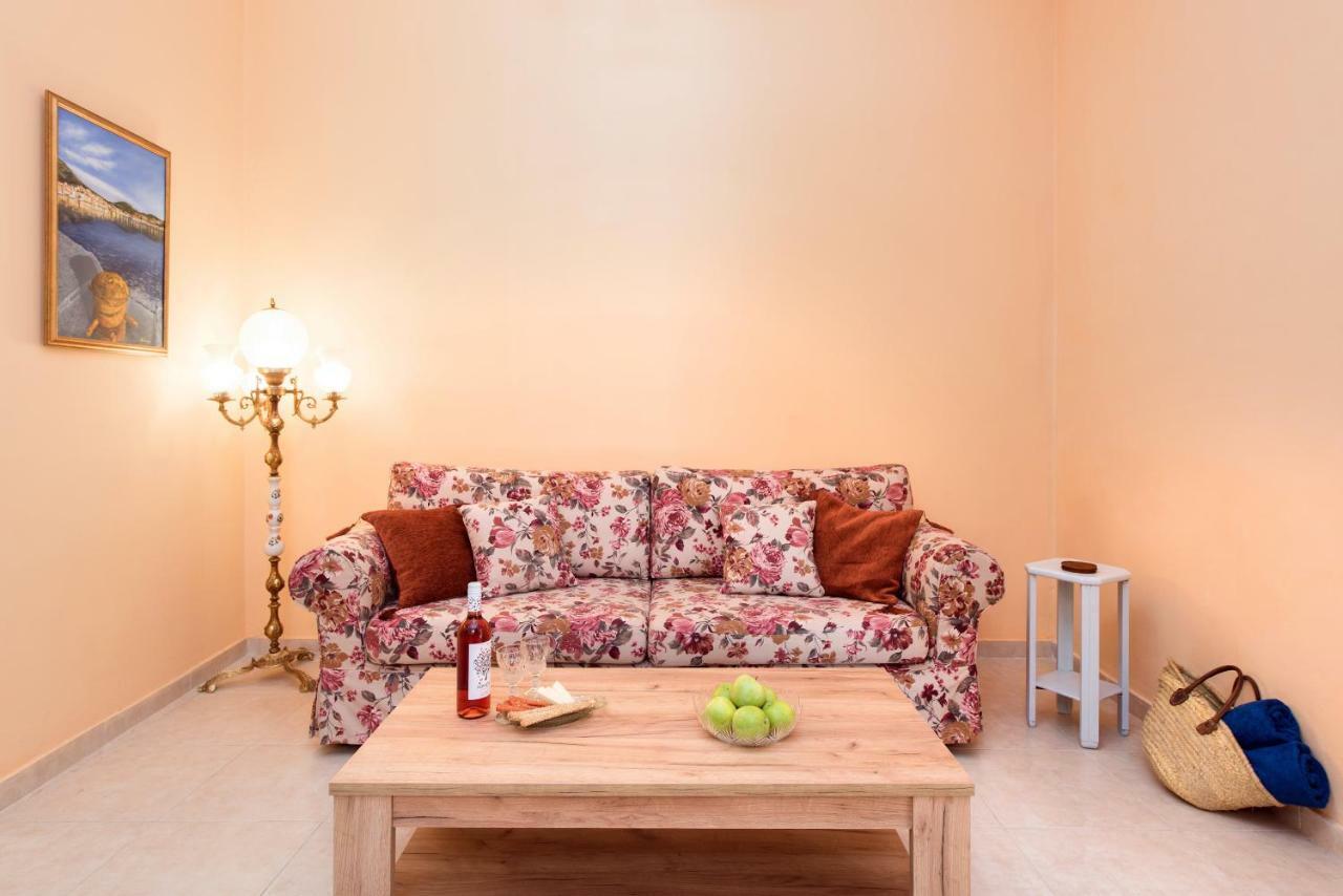Casa Tatouris Lägenhet Corfu  Exteriör bild